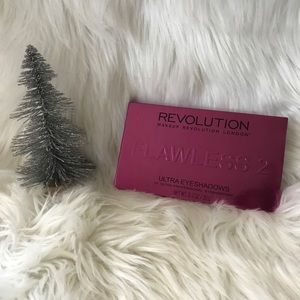 Ultra 32 Shade Eyeshadow Palette Flawless 2